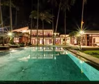 Villa Gita Segara, Villa en la noche